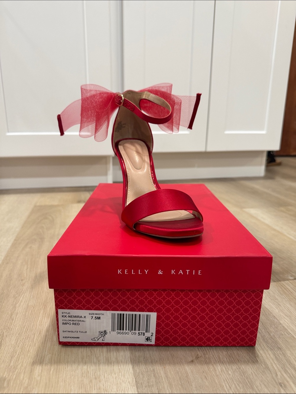 Kelly & Katie Nemira Sandal